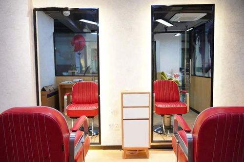 海寧記憶 一家不推銷的理發店，與一位跨越時代的造型師